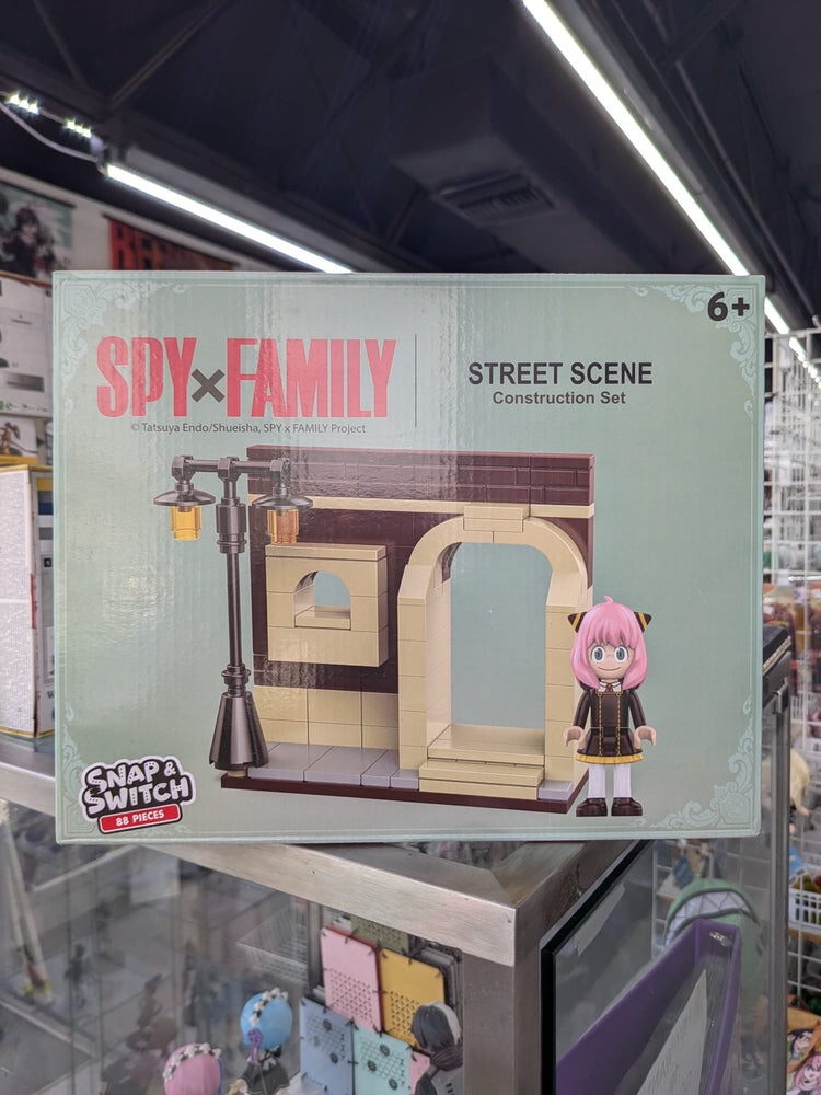 Spy X Family Street Scene Construction Set (ONLINE ORDER ONLY)
