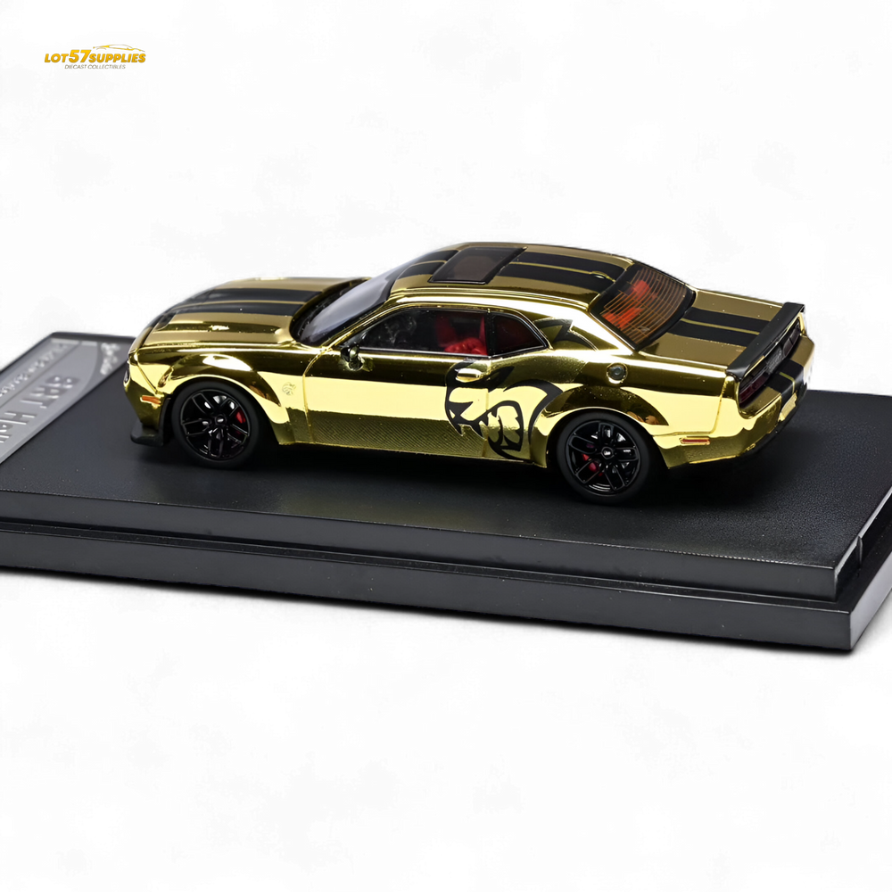 (Pre-Order) Stance Hunters Dodge Challenger SRT Hellcat - Gold 1:64 (ONLINE ORDER ONLY)