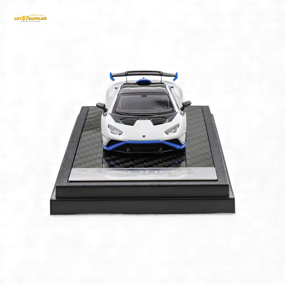LCD Lamborghini Huracan STO White 1:64