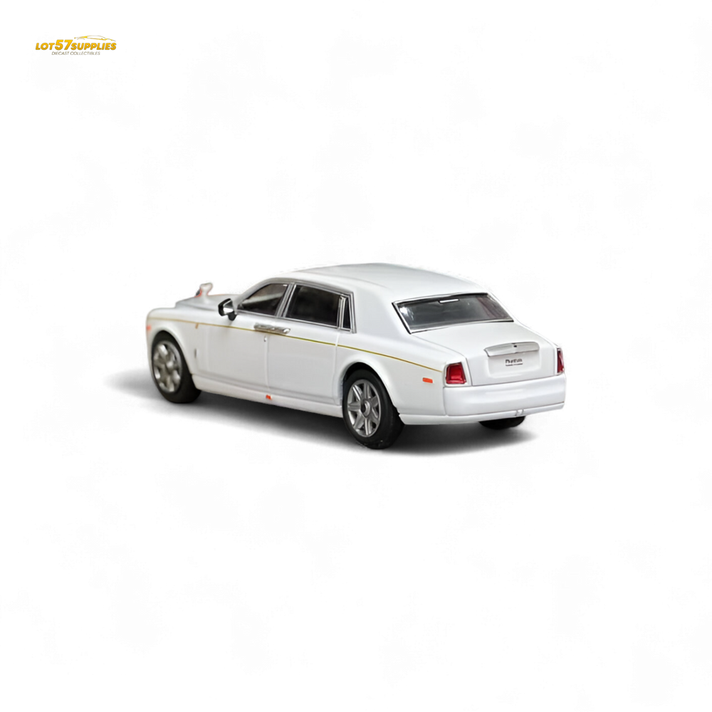 (Pre-Order) Street Weapon SW Rolls-Royce Phantom VII - White 1:64 (ONLINE ORDER ONLY)