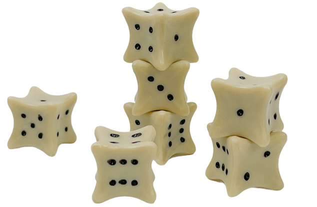18mm Dice Bones d6 Ivory/black | Fake Bone Novelty  Dice (Online Only)