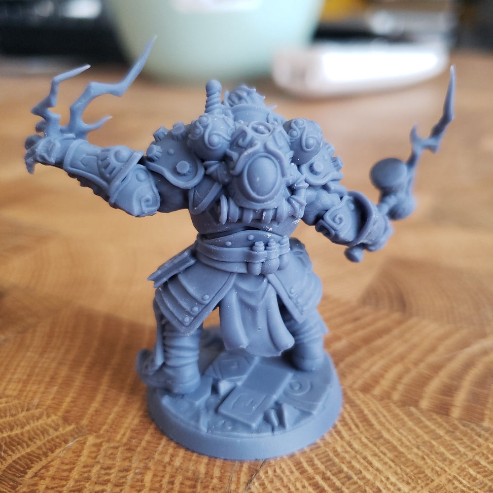 Dumak Bronzebolt (Male Bugbear Sorcerer) (Online Order Only)