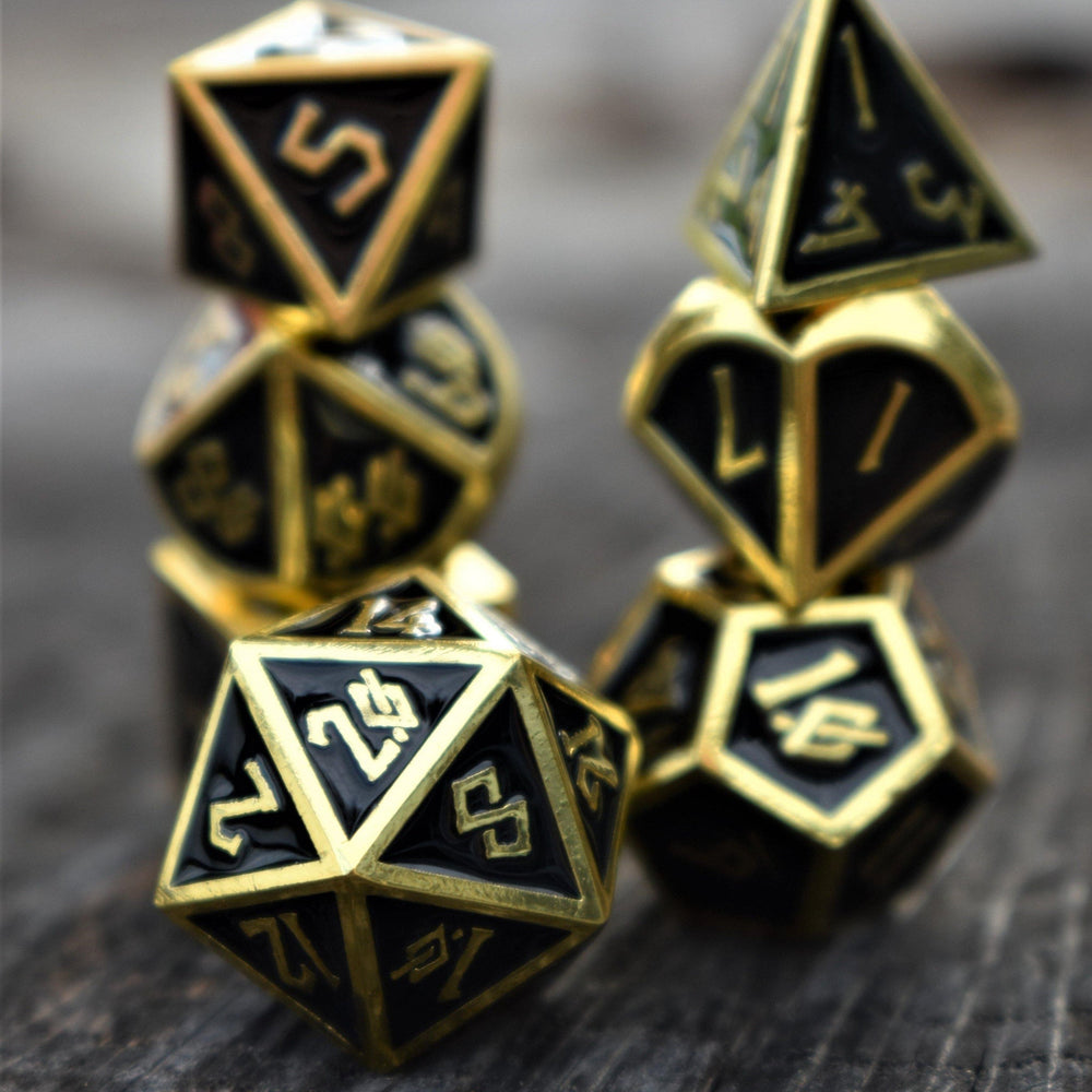 Elder Runes Gold And Shadow Metal Dice Set (ONLINE ORDER ONLY)