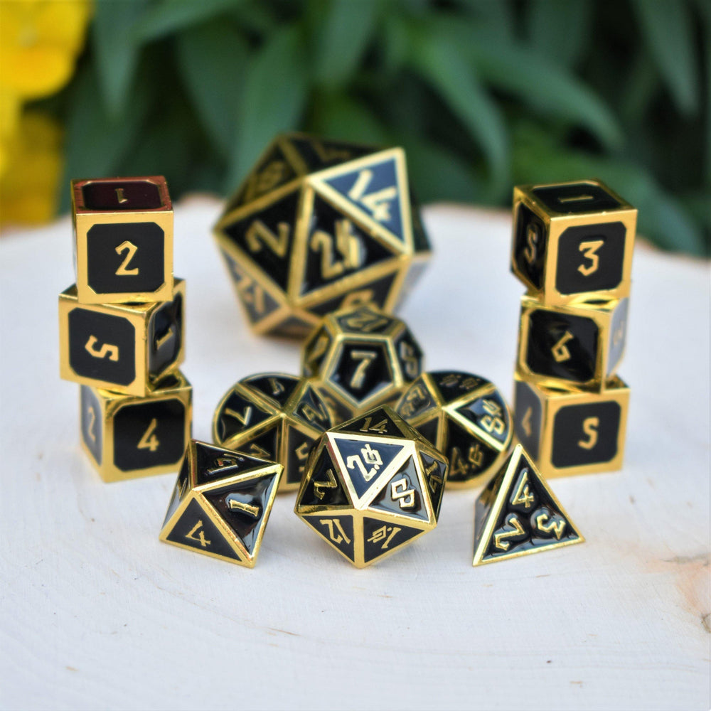Elder Runes Gold And Shadow Metal Dice Set (ONLINE ORDER ONLY)