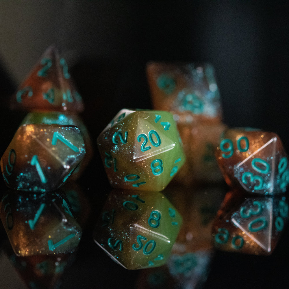 Extraterrestrial Acrylic Dice Set (ONLINE ORDER ONLY)