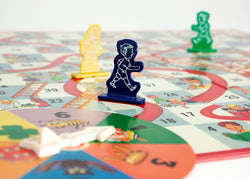 Chutes and Ladders - Nostalgia Tin (ONLINE ORDER ONLY)