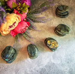FLAT Labradorite Palm Stone, Bulk 1 Lb Bag (ONLINE ORDER ONLY)