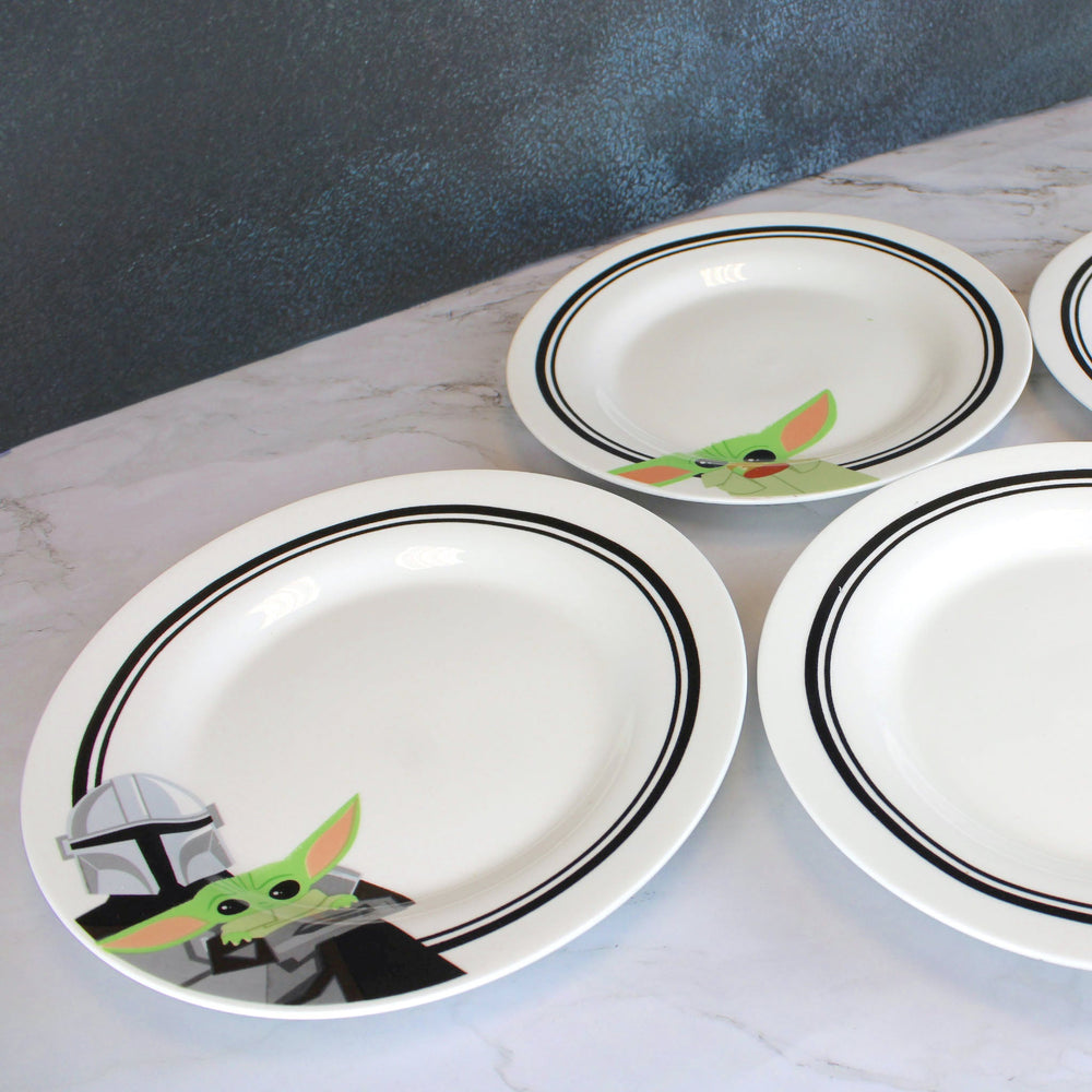 Grogu & Mandalorian Star Wars Ceramic Plate Set 4-Piece (ONLINE ORDER ONLY)