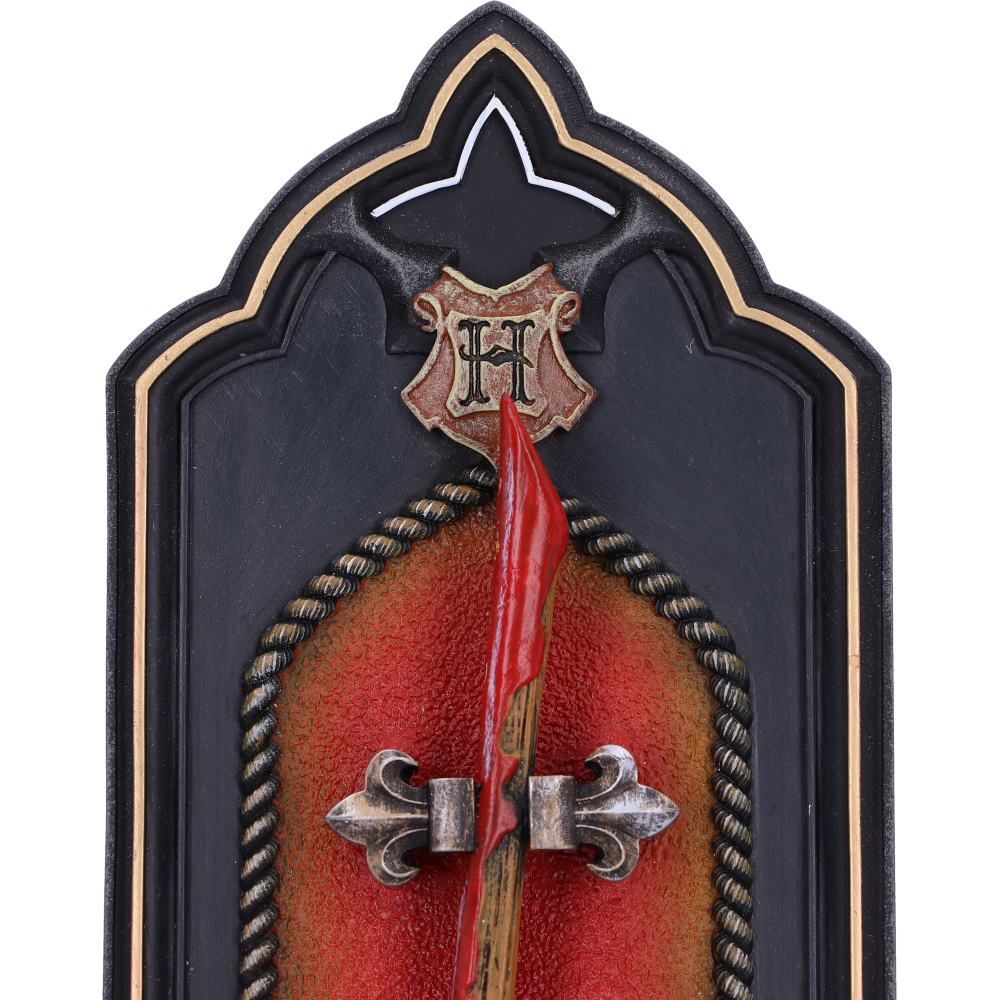 Harry Potter Miniature Firebolt Resin Wall Decor (ONLINE ORDER ONLY)