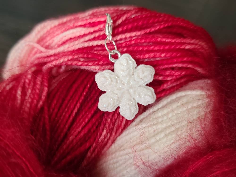 Holiday Yarn Wreath knit gift set (ONLINE ORDER ONLY)
