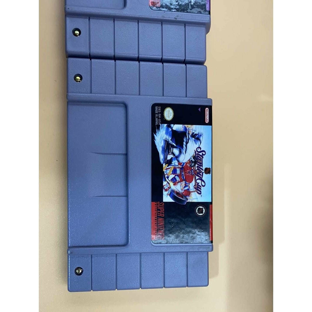 Super Nintendo System w / 3 Games (Online Order Only)