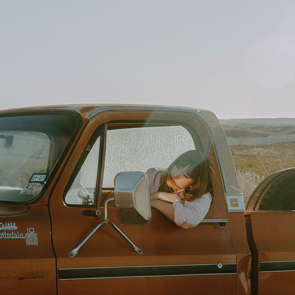 PRE-ORDER Jess Williamson - A Mile South Of Heaven (Indie Exclusive) [Vinyl] (ONLINE ORDER ONLY)