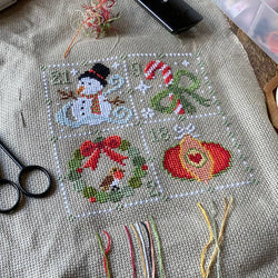 Love Poppet – Feeling Festive Advent Cross Stitch Kit (ONLINE ORDER ONLY)
