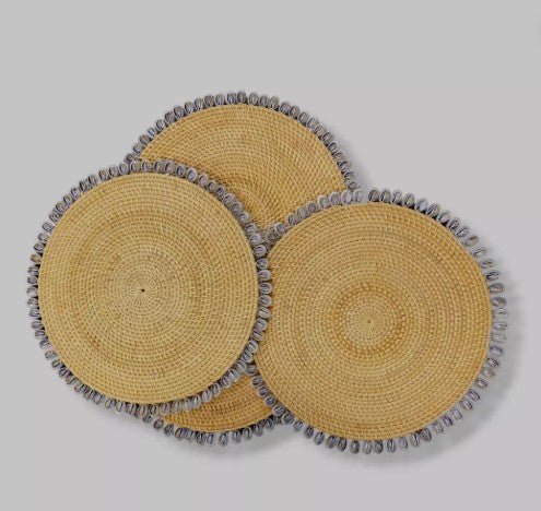 MODE LIVING SHELL PLACEMATS SET (YELLOW) SET OF 4 (Online Order Only)
