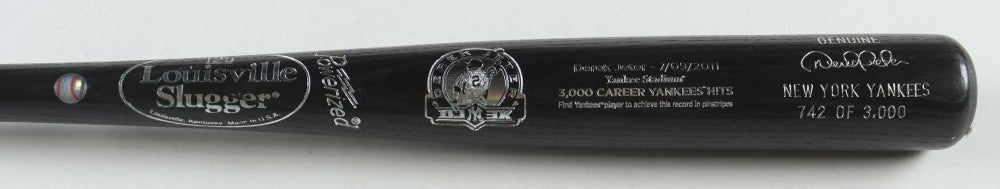 Derek Jeter LE Louisville Slugger 3000th Hit Commemorative Baseball Bat (Online Order Only)