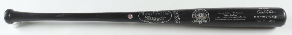 Derek Jeter LE Louisville Slugger 3000th Hit Commemorative Baseball Bat (Online Order Only)