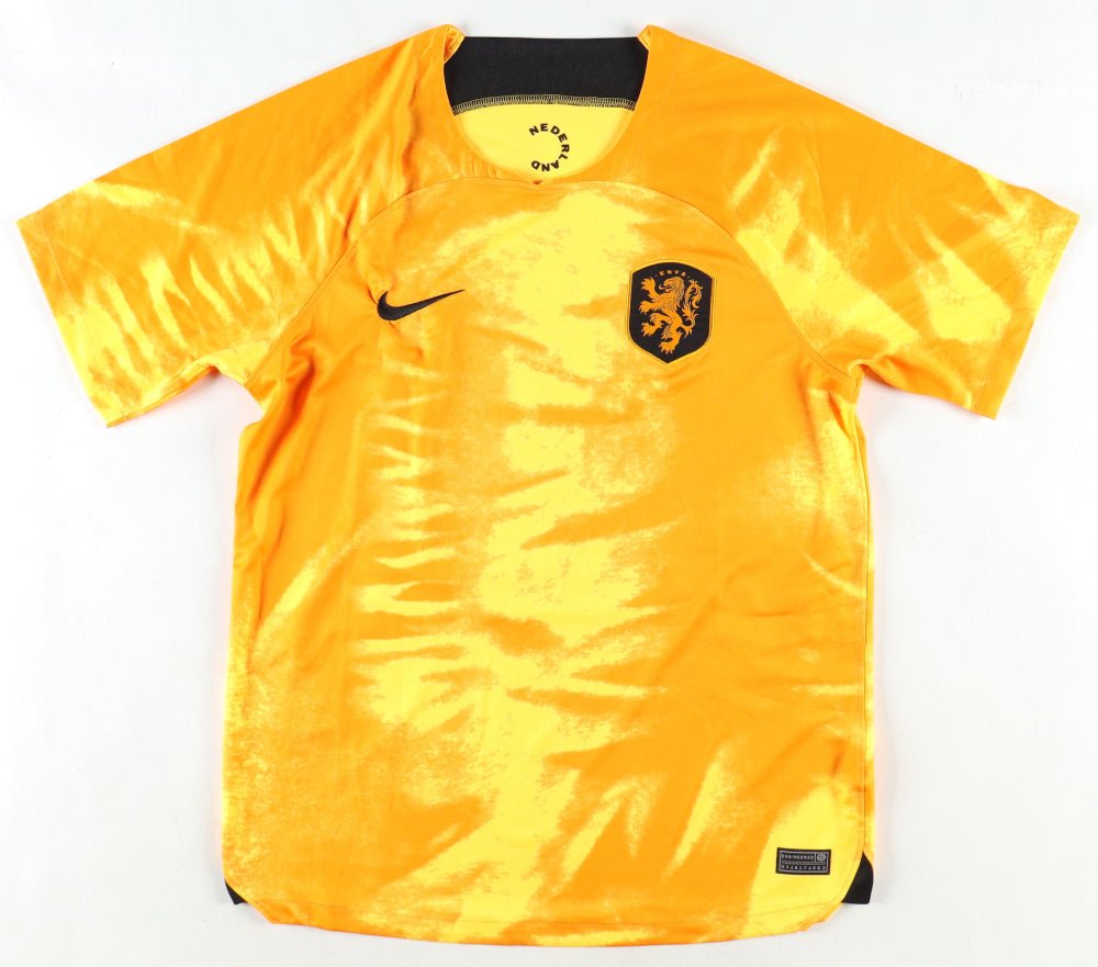 Memphis Depay Signed Netherlands Nike Jersey (Beckett) (Online Order Only)