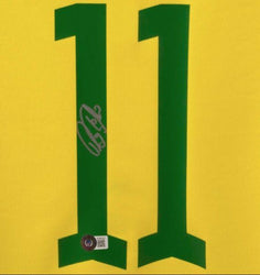 Raphinha Signed Brazil National Team Jersey (Beckett) (Online Order Only)