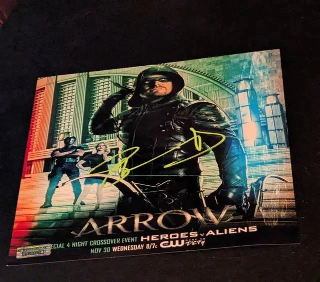 Stephen Amell autographed "Arrow"  8x10 photo with coa (Online Order Only)