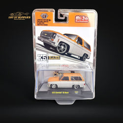 M2 Machines 1973 Chevrolet K5 Blazer With Removeable Hardtop - Orange/White 1:64 (ONLINE ORDER ONLY)
