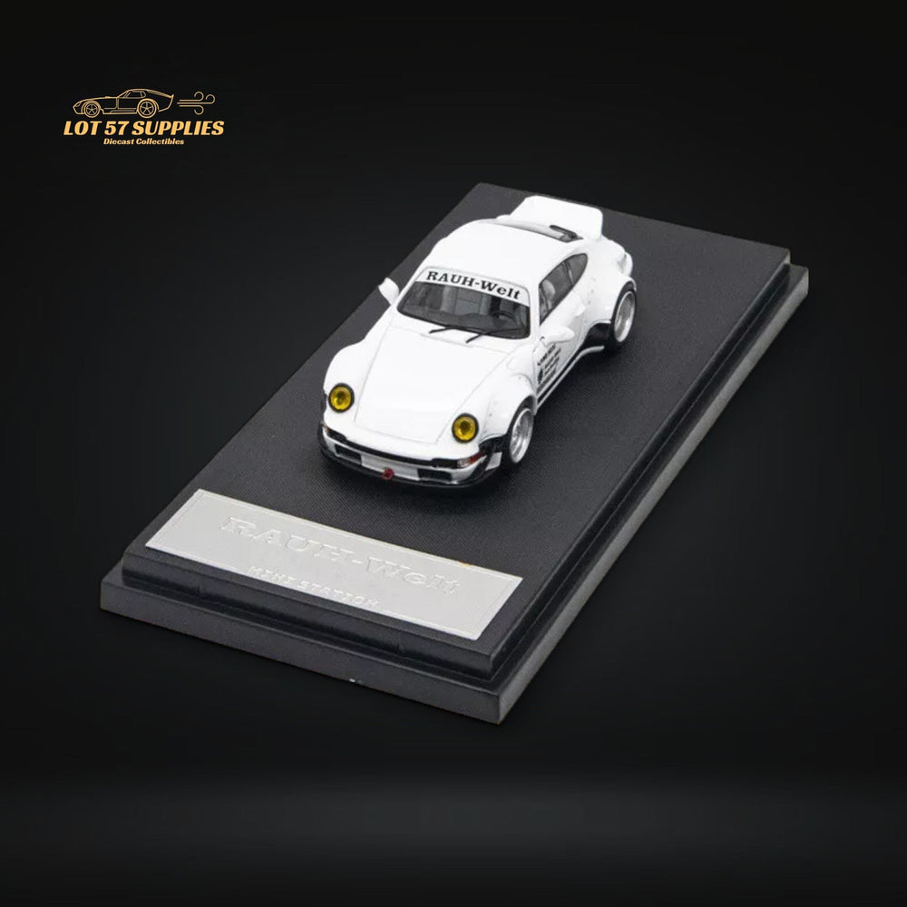 Mini Station Porsche RWB 964 Samurai White w/ Figure 1:64 (ONLINE ORDER ONLY)