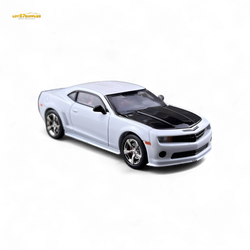 FineWorks64 Chevrolet Camaro Bumblebee - Pearl White 1:64 (ONLINE ORDER ONLY)