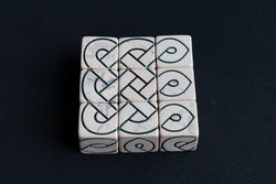 9 Crossed Knot Dice (Red or Sand) (ONLINE ORDER ONLY)
