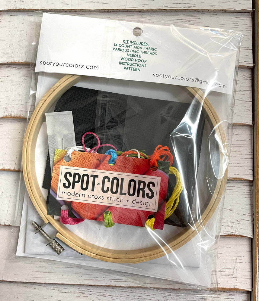 Retro Outer Space Cross Stitch Kit – Planets, Stars & Spacecraft (ONLINE ORDER ONLY)