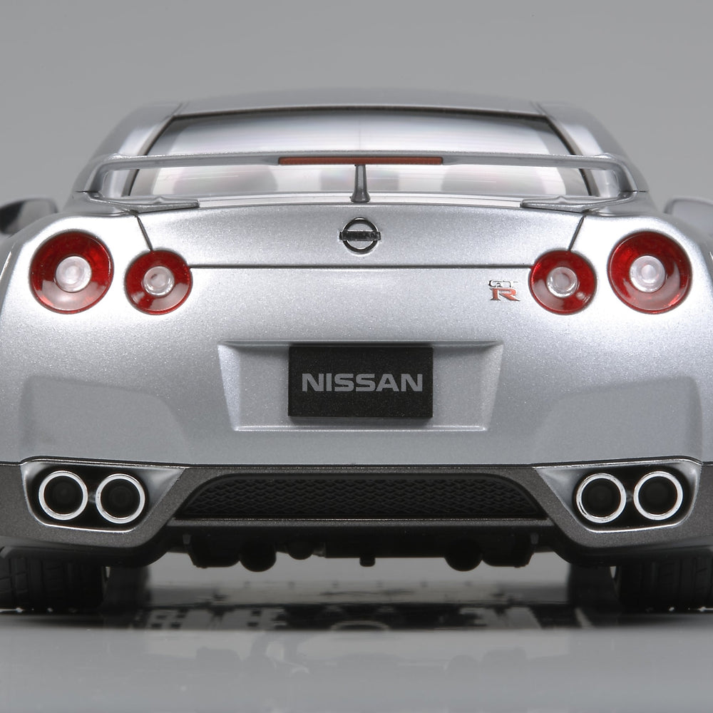 Tamiya 1/24 Nissan GTR Plastic Model Kit (ONLINE ORDER ONLY)