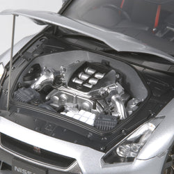 Tamiya 1/24 Nissan GTR Plastic Model Kit (ONLINE ORDER ONLY)