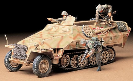 Tamiya 1/35 German SdKfz 251/1 AUSF.D Plastic Model Kit (ONLINE ORDER ONLY)