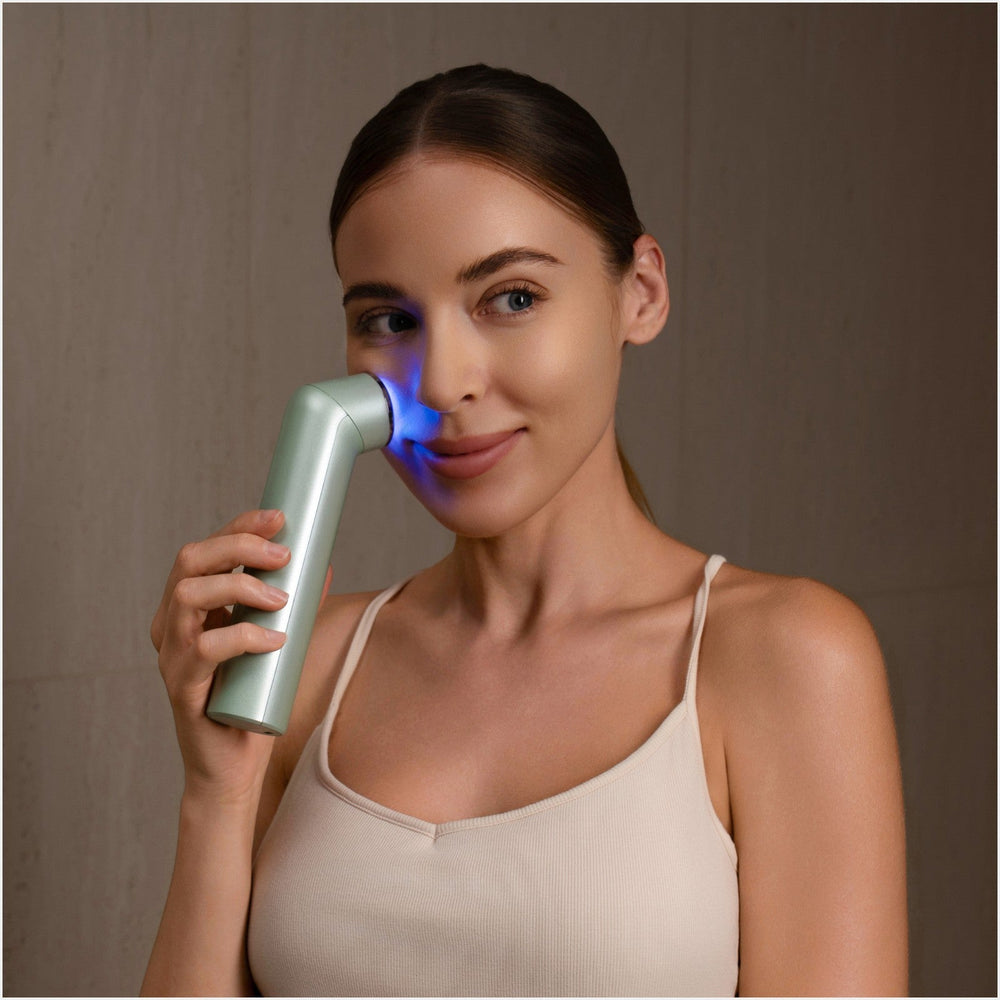 6-in-1 Light Therapy Wand (ONLINE ORDER ONLY)