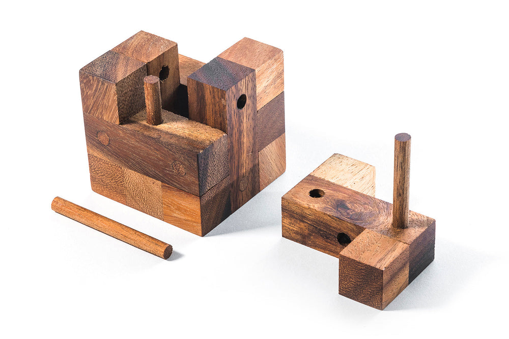 Nails Cube Puzzle (Online Order Only)