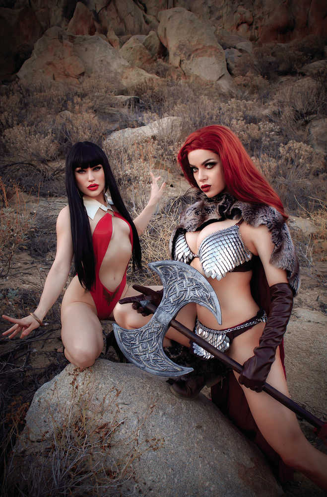 Vampirella vs Red Sonja #2 Cover G 15 Copy Variant Edition Cosplay Virgin